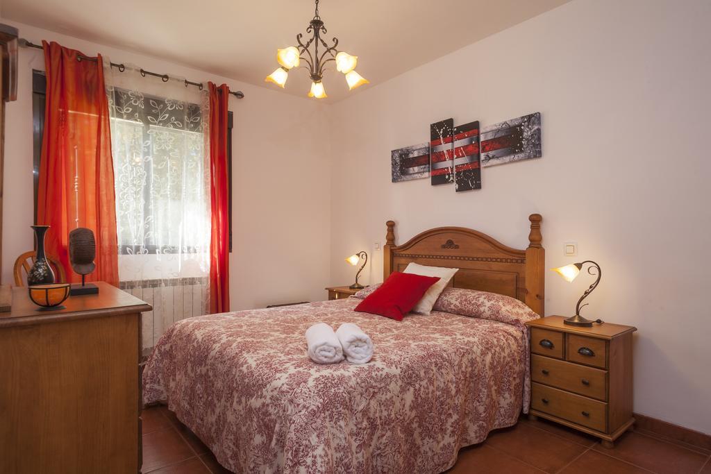 La Buenaventura Del Tietar Guest House Casavieja Bilik gambar